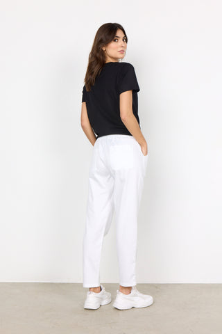 AKILA 10 Buks - White