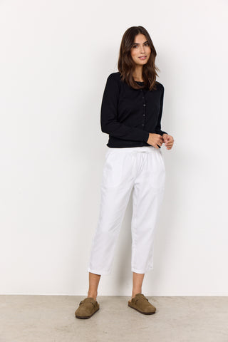 AKILA 23 Buks - White