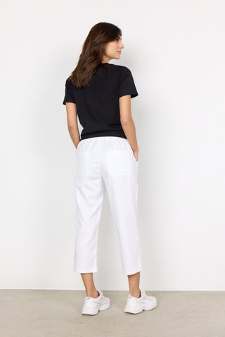 AKILA 23 Buks - White