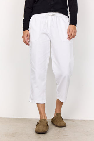 AKILA 23 Buks - White