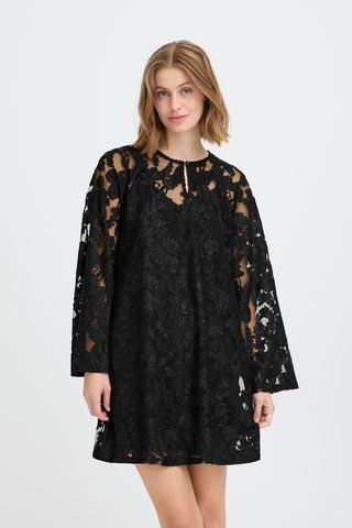 LINEO kjole i smuk blonde