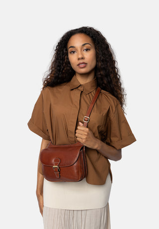 MILLI SMALL crossbody taske i Cognac
